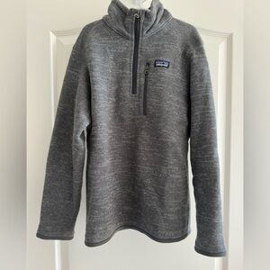 Patagonia Kids. Size M (10). Dark grey.